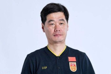 开云在线-​国足为防意外临时多增两人 李霄鹏旧部让出席位