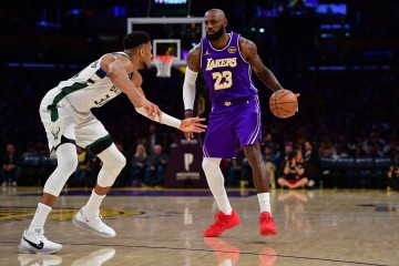 开云赛事-美记：字母哥因转会失败险些解雇长期经纪人 里奇·保罗有意接手