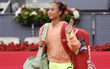 开云赛事-郑钦文又有新克星！1-2遭26岁美女双杀：无缘16强 交手5次输了4次